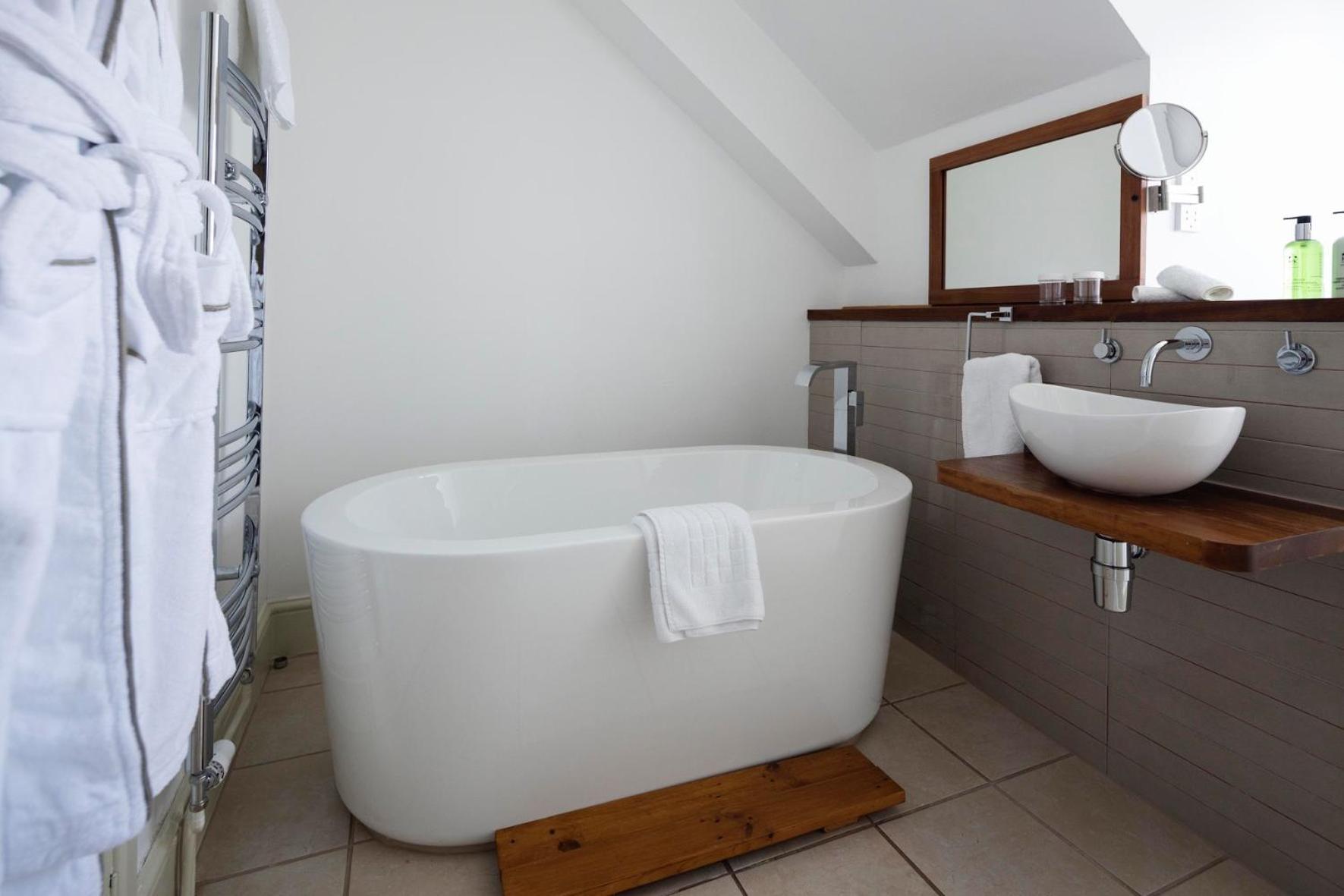 The Beach Club Penzance Room photo